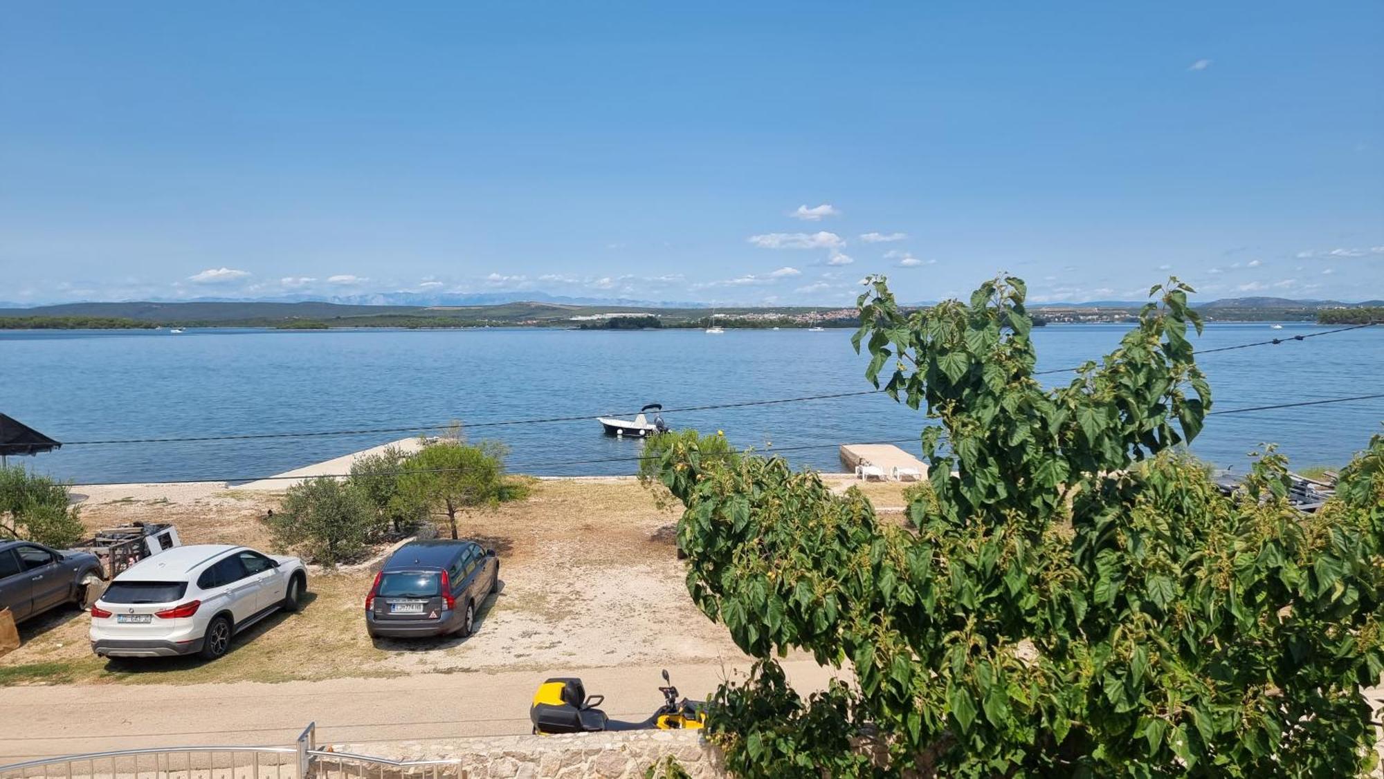 Apartment Lana Pašman Екстериор снимка