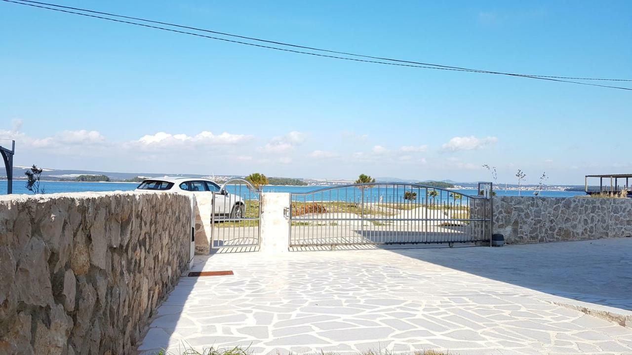 Apartment Lana Pašman Екстериор снимка