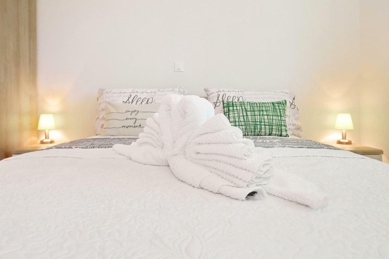 Apartment Lana Pašman Екстериор снимка