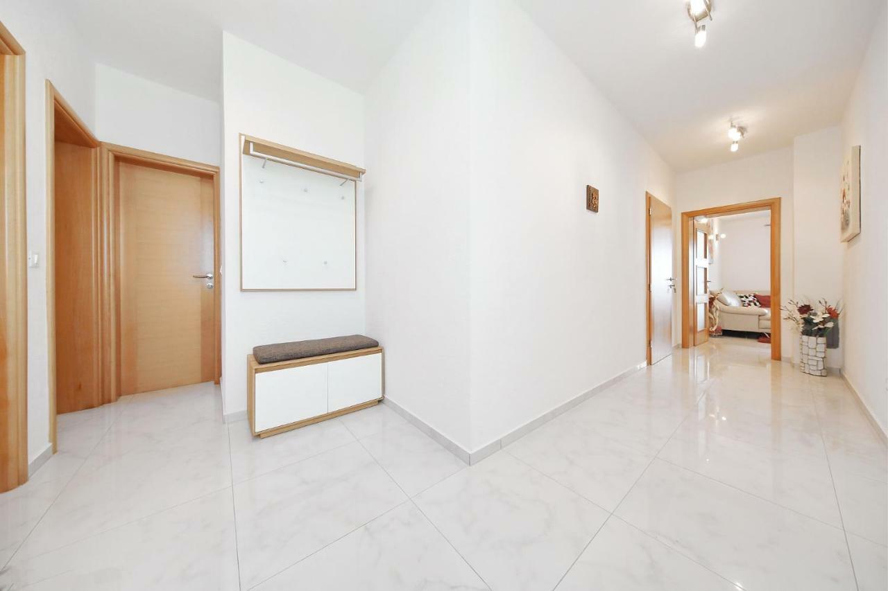 Apartment Lana Pašman Екстериор снимка
