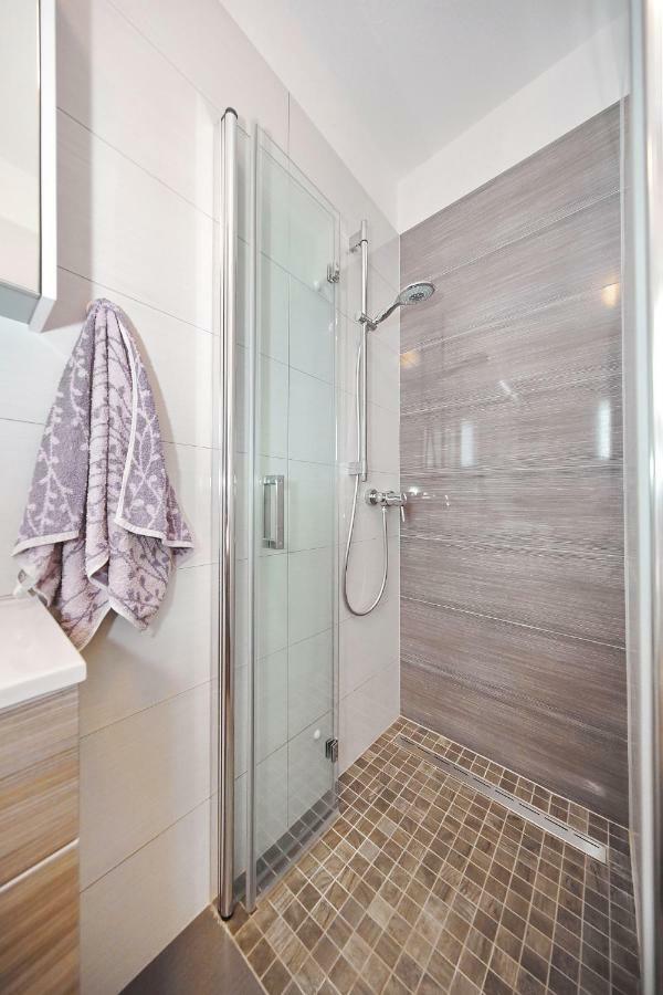 Apartment Lana Pašman Екстериор снимка