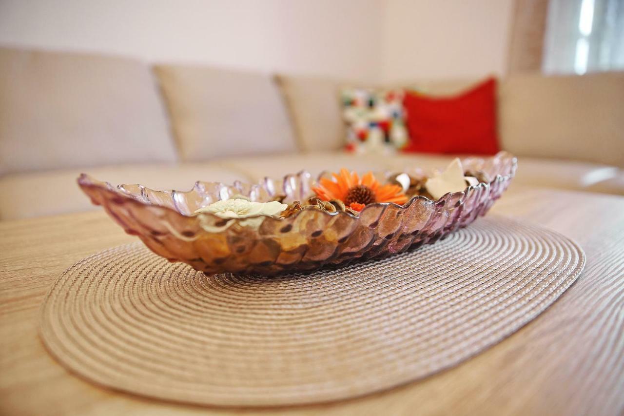 Apartment Lana Pašman Екстериор снимка