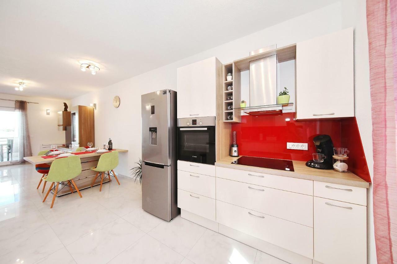 Apartment Lana Pašman Екстериор снимка