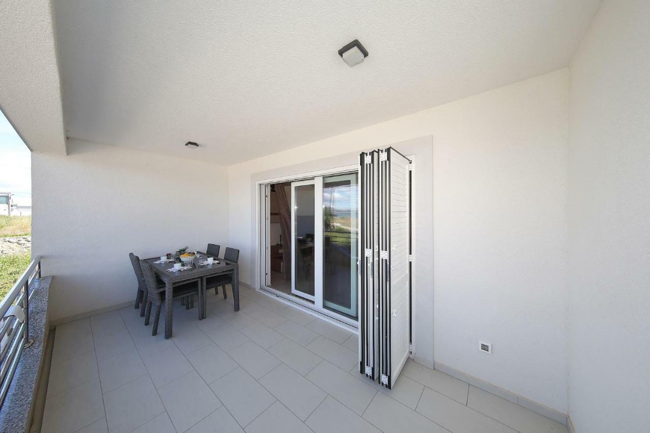 Apartment Lana Pašman Екстериор снимка