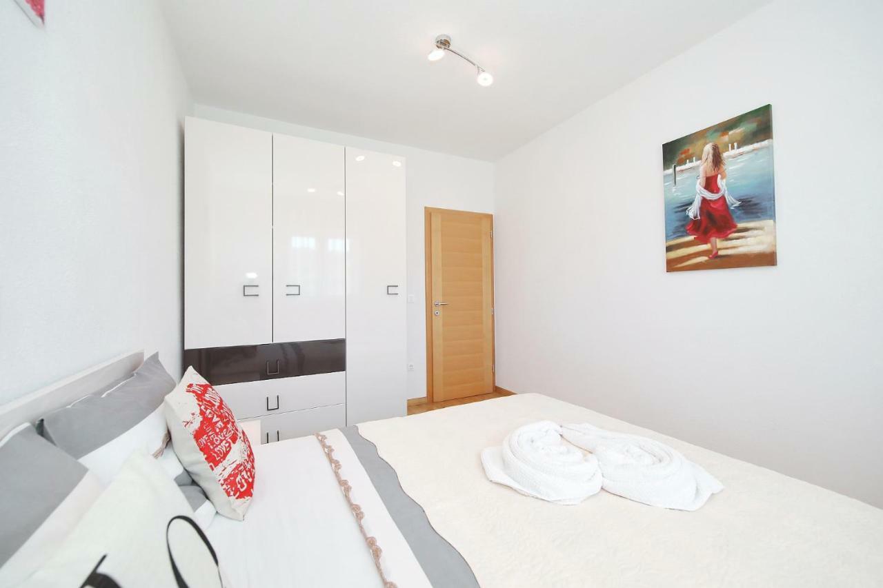 Apartment Lana Pašman Екстериор снимка